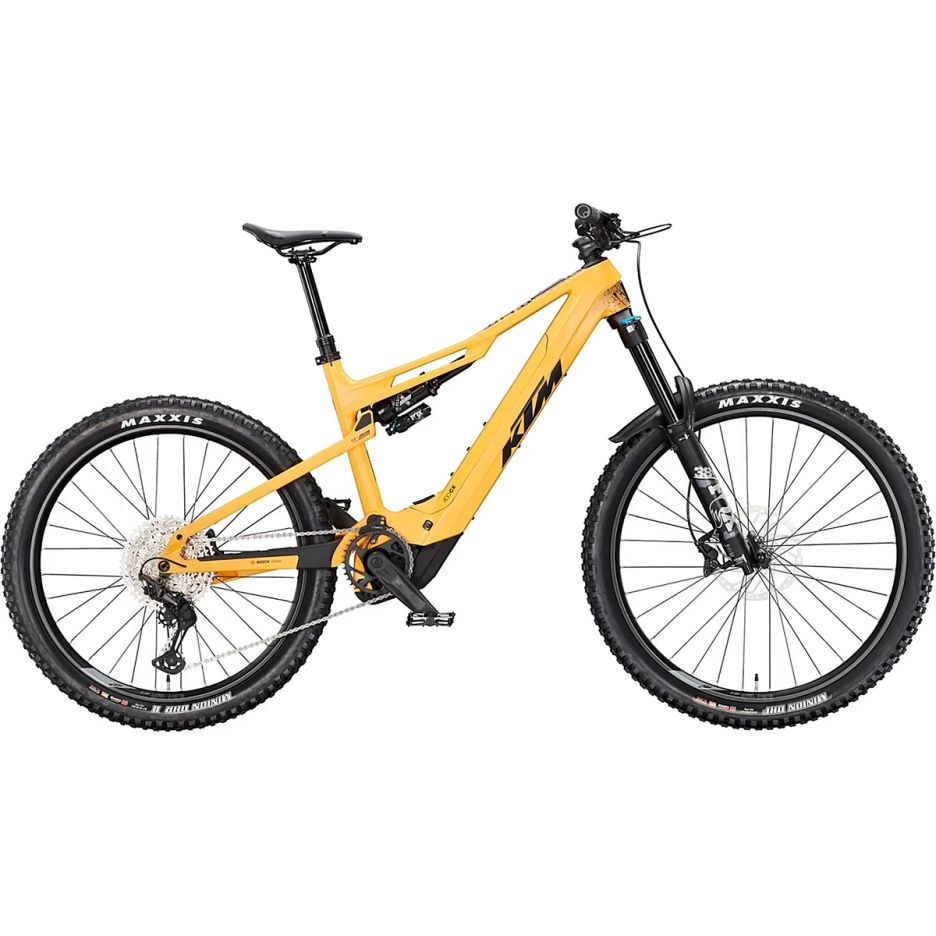 Bicicletă electrică KTM Macina Prowler Elite culoare galben, full suspension carbon 170mm, furcă FOX 38 Float Rhythm 180mm, motor Bosch Performance CX 85Nm, baterie 800Wh, vedere laterală