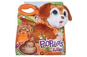 Furreal cu catelusul la plimbare _ E8945a