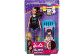 Barbie family mergem la nani