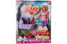 Papusa steffi in pantaloni cu carucior si gemeni