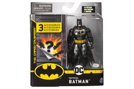 Figurina batman 10cm cu trei accesorii surpriza
