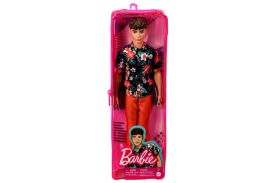 Papusa baiat fashionistas cu camasa cu imprimeu topical