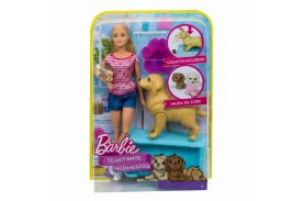 Papusa barbie blonda cu catelusa si puii ei
