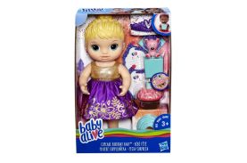 Bebelusul baby alive cu prajiturica