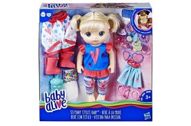 Bebelusul baby alive cu hainute de schimb