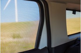 Parasolare Carshades Compatibile DACIA Duster II 2018-2024 SUV – set complet (uși spate + geamuri laterale fixe)